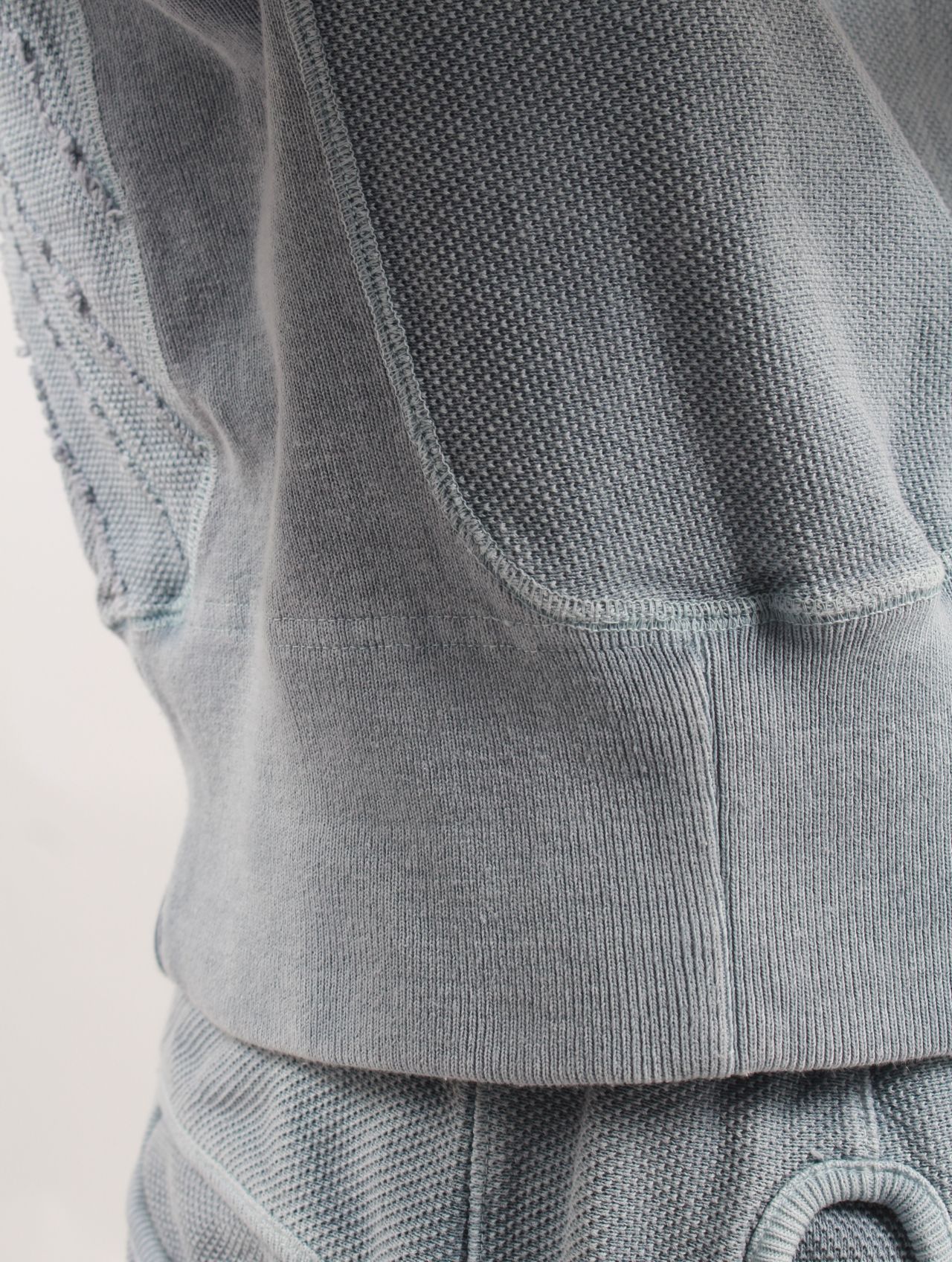 JIAN YE - 【25SS】オービット トップス / ORBIT TOPS / ダイドアクア