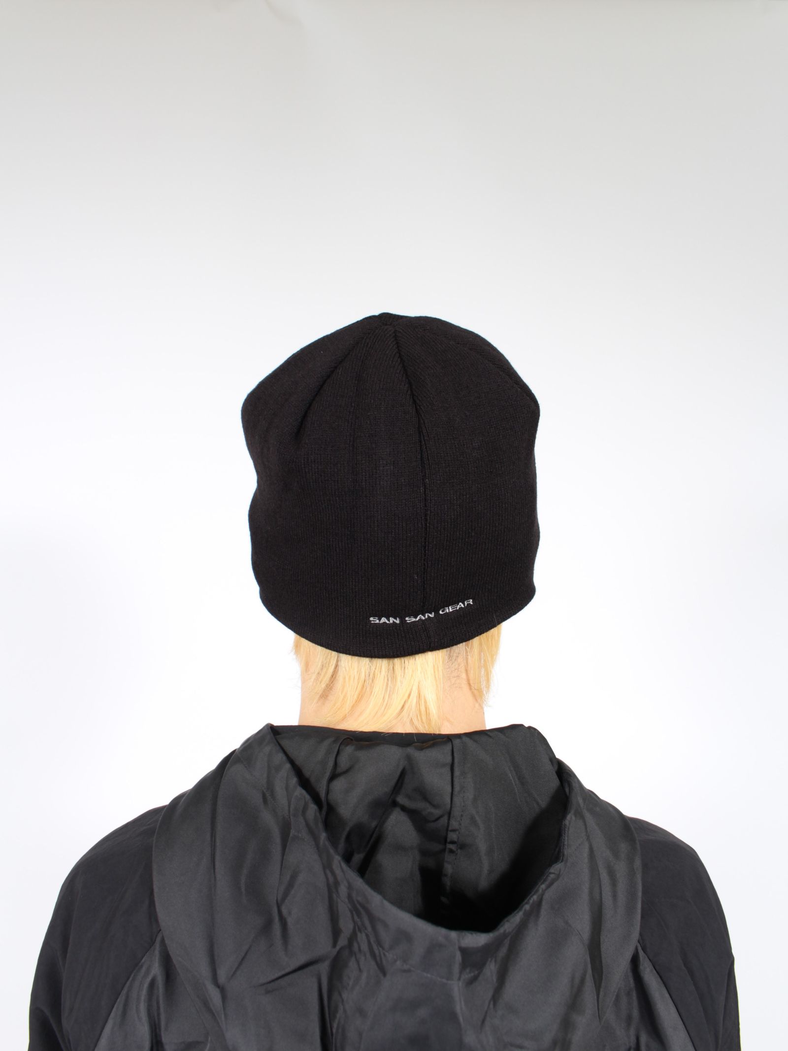 SAN SAN GEAR - 【24AW】ロゴ ビーニー / LOGO BEANIE / ブラック | STORY