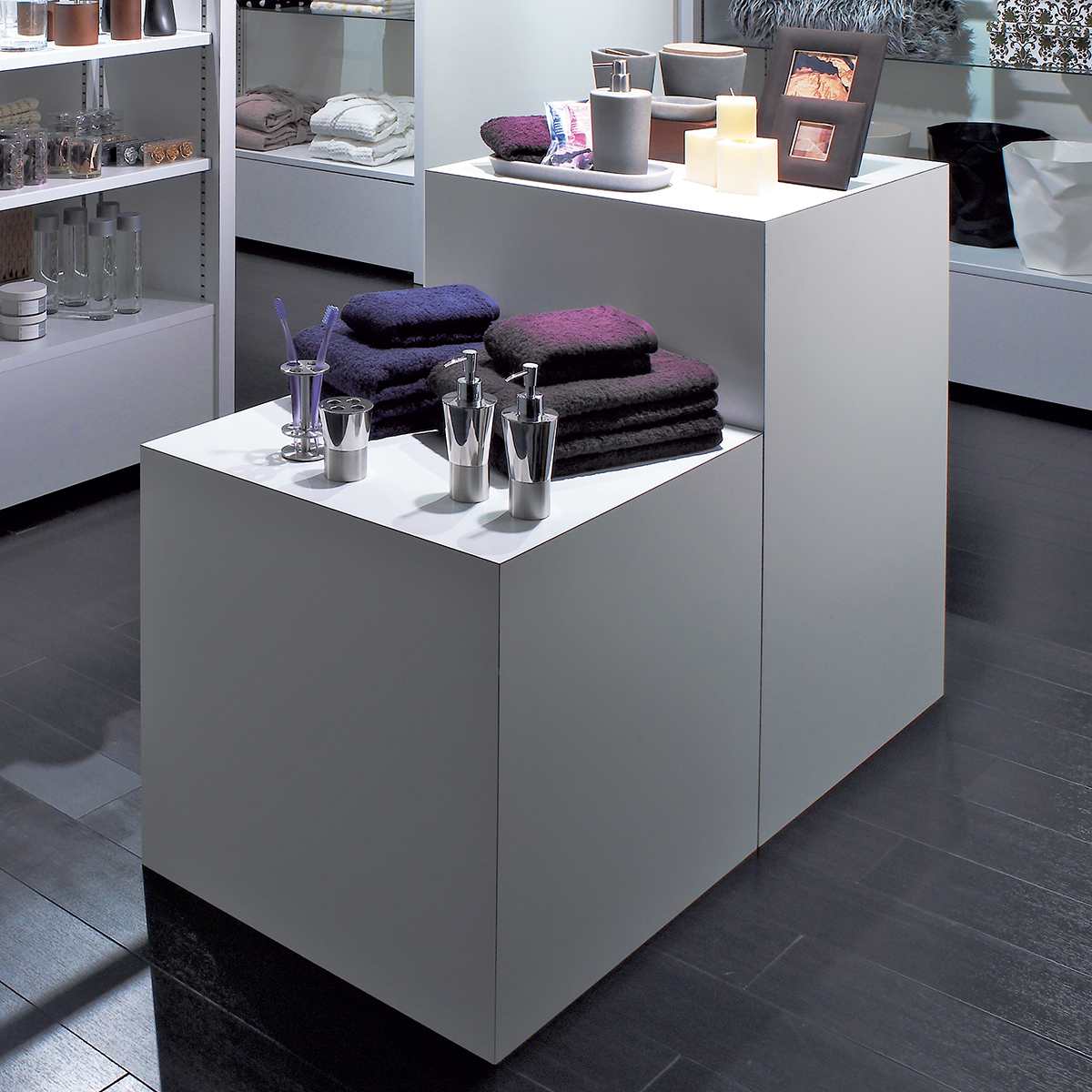 木製キューブステージ 60cm〔ストエキオリジナル〕 ホワイト