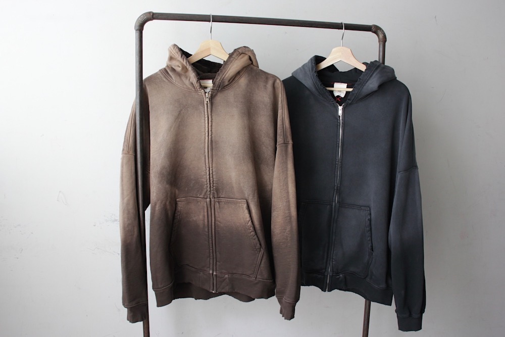 全国通販】SALE 30%OFF【MOOJIMOOJI】”OVERSIZED ZIP HOODIE AGED”MADE