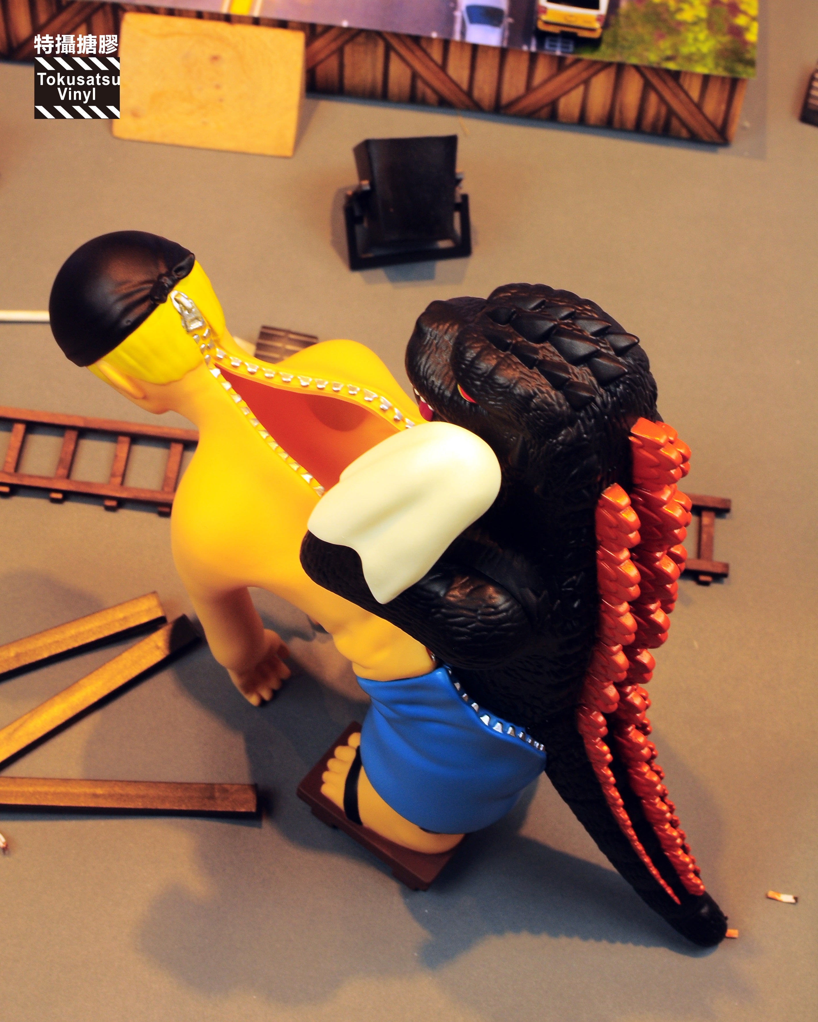 The Dark Gojiji by Black Seed Toys x Tokusatsu Vinyl