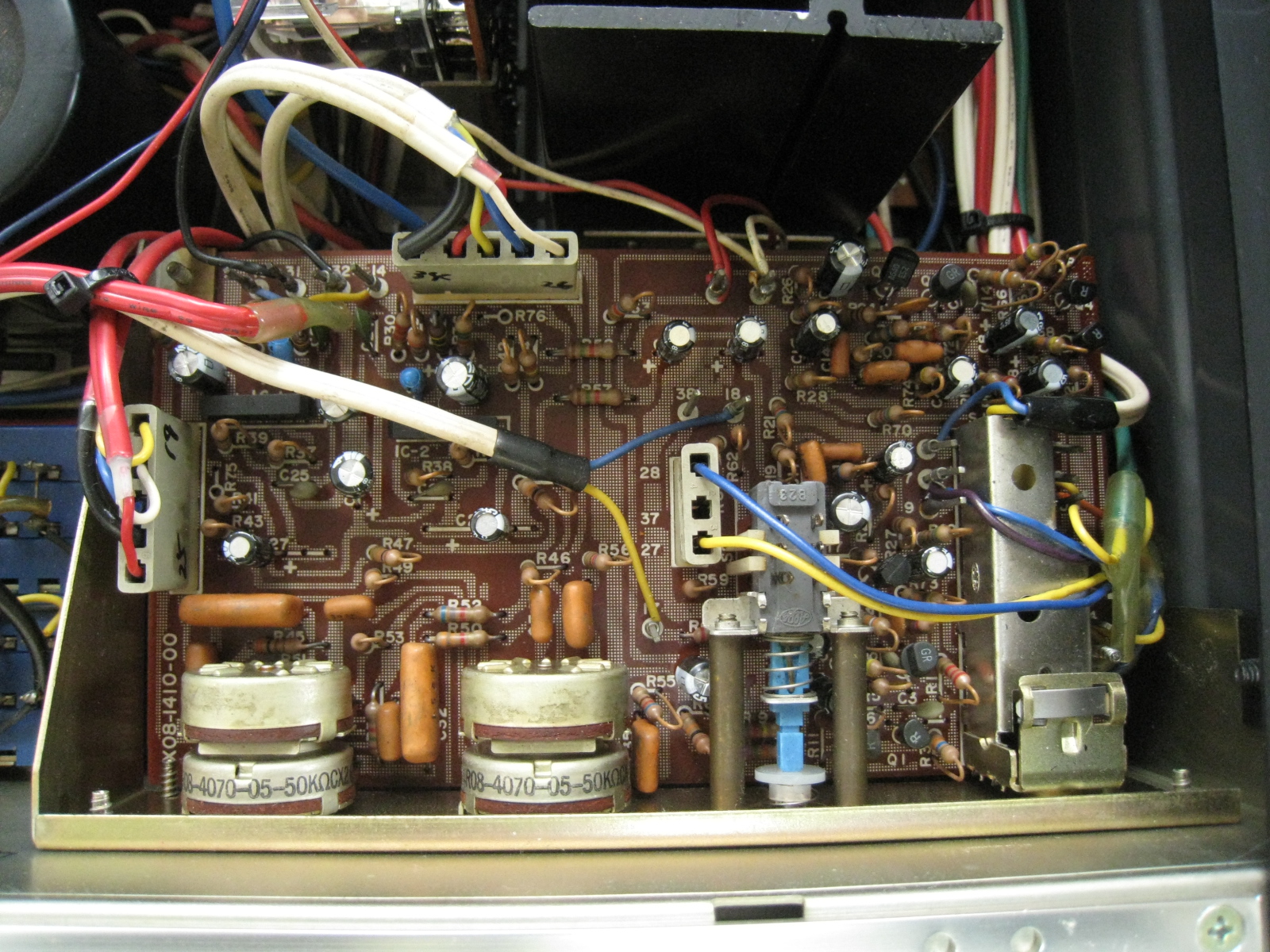 TRIO プリメインアンプ KA-7500 の修理