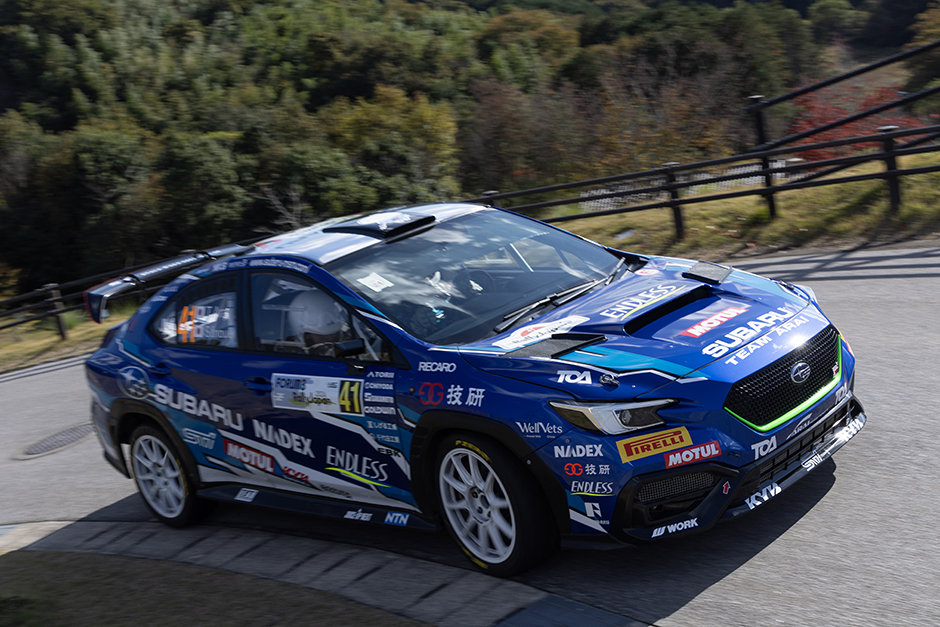 SS1を終え、新井敏弘はJR1クラスの2番手｜SUBARU/STI MOTORSPORT