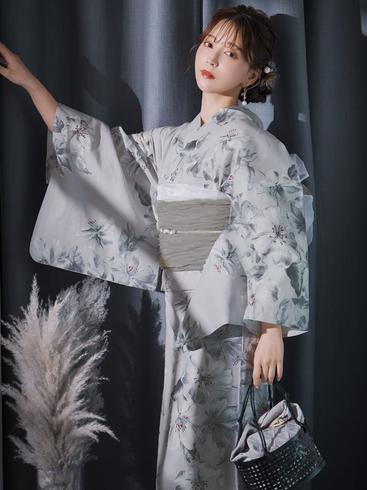 即日発送】クラシカルフラワー大人モード浴衣【浴衣3点セット 浴衣/帯