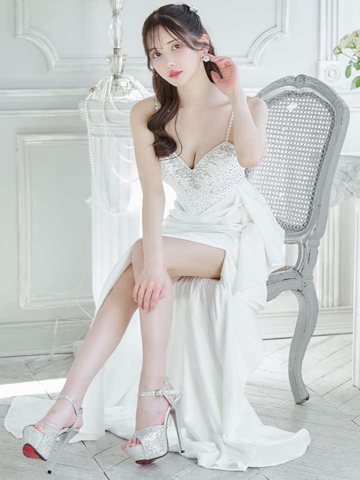 Lip line/リップライン】刺繍/ ラインストーン/ キャミソール/ フリル