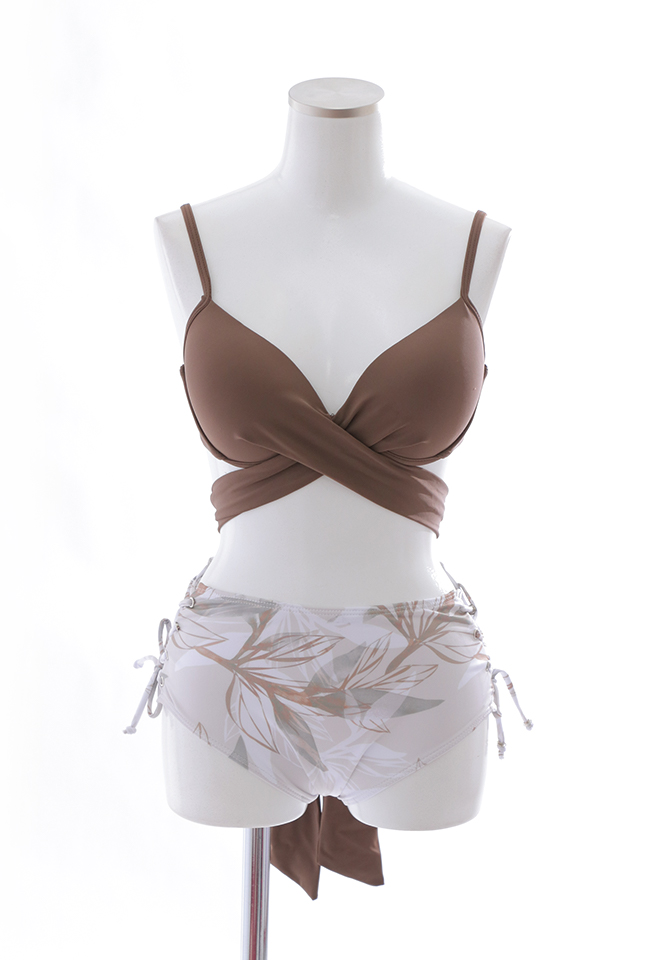 即日発送】【水着セール】【ビキニ】【水着】リーフ柄バッククロス