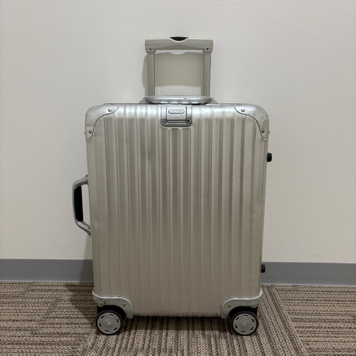 リモワ シルバーインテグラル 923.56-2 45リットル 4輪 | リモワ