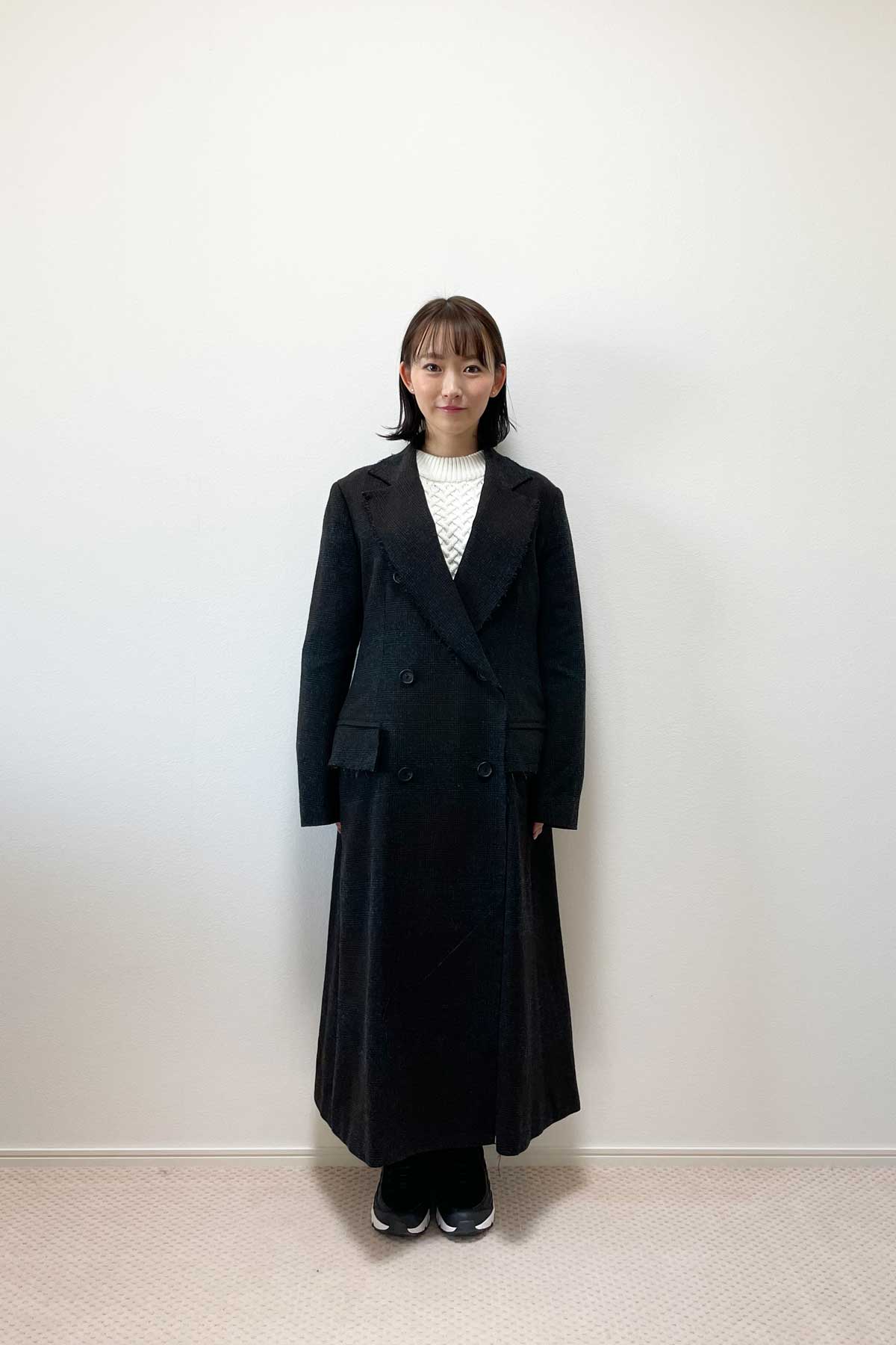 キュート・クール・威厳…変幻自在の表情 踊りだしたくなるようなロング