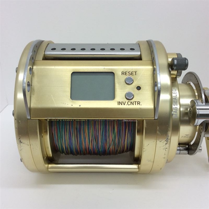 中古品】【ランク：B】ダイワ 14マリンパワー 3000-24V【返品不可