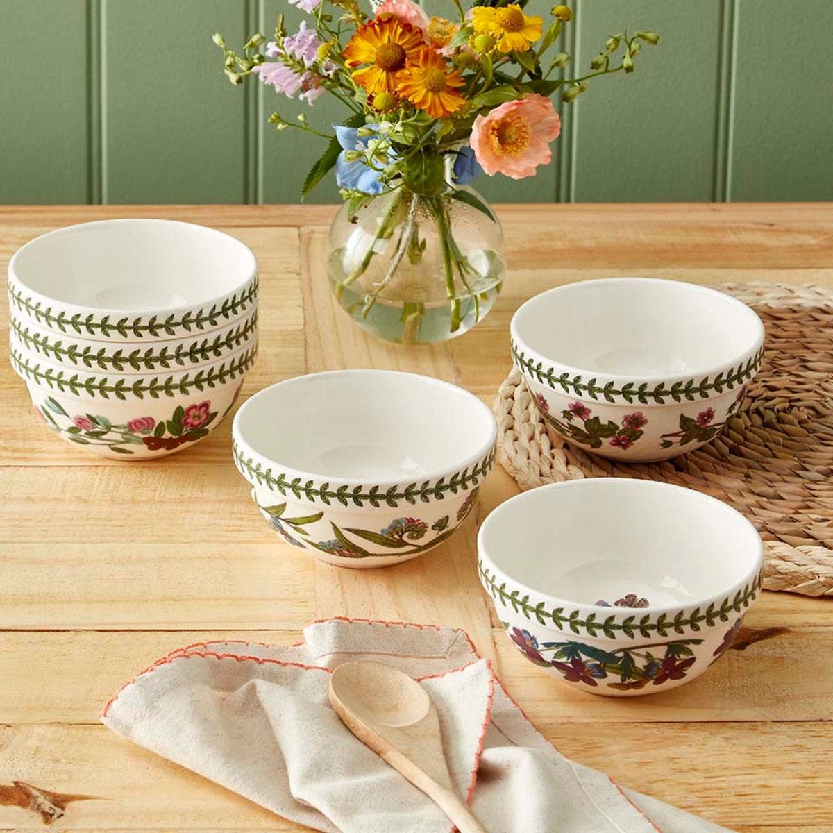 Botanic Garden 16 Piece dinnerware set | Portmeirion