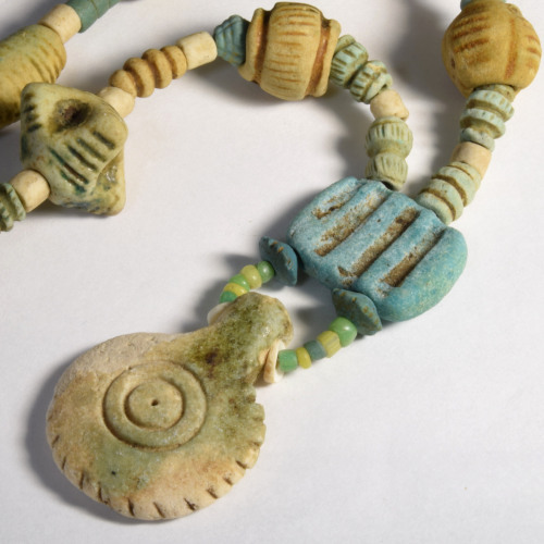 アンティークとんぼ玉アクセサリー/アンティークとんぼ玉ネックレス