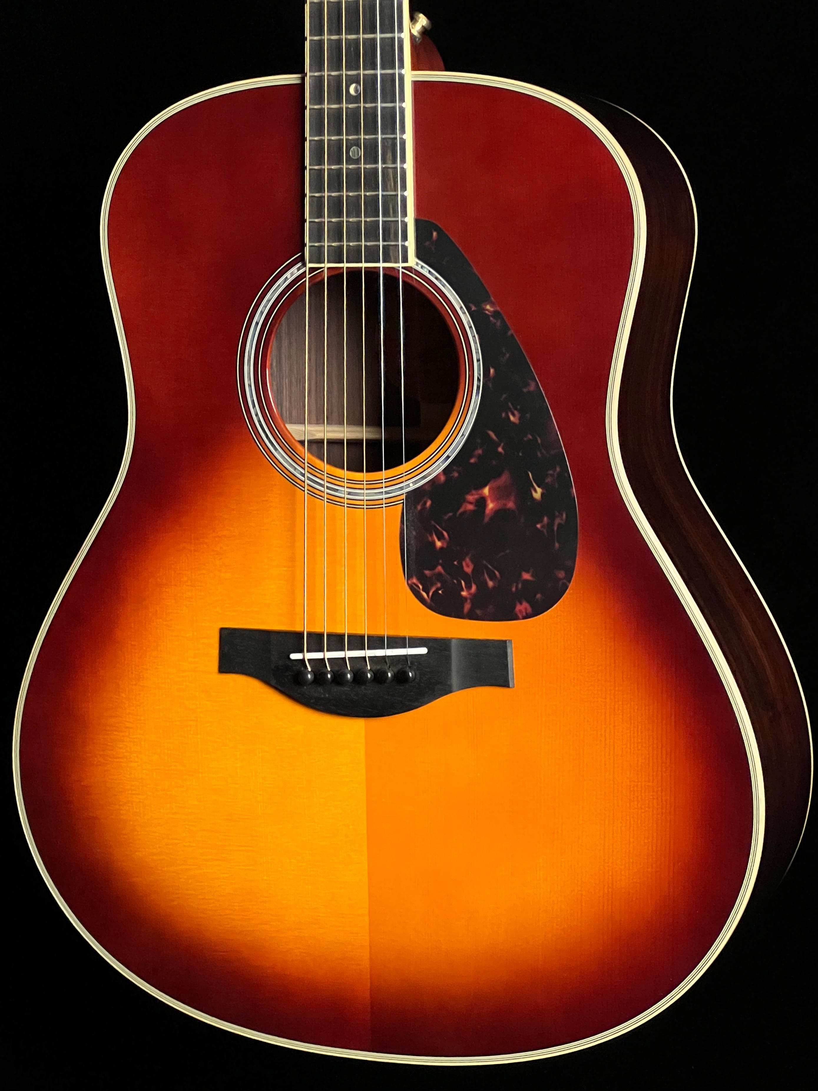 SOLD - Yamaha LL16 ARE L-Series Jumbo Sunburst Acoustic/Electric