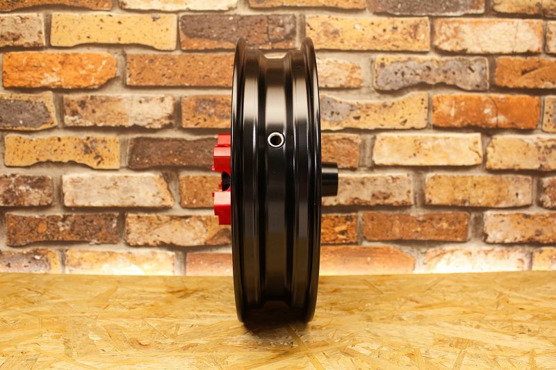 SHARK FACTORY アルミ鍛造ホイール [4・5型シグナスX・2型BW'S125]（KF