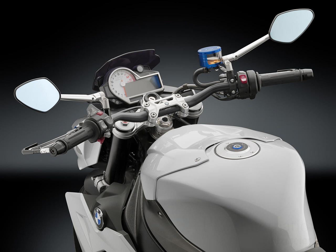 リゾマ Hypermotard 950 / ハイパーモタード 950