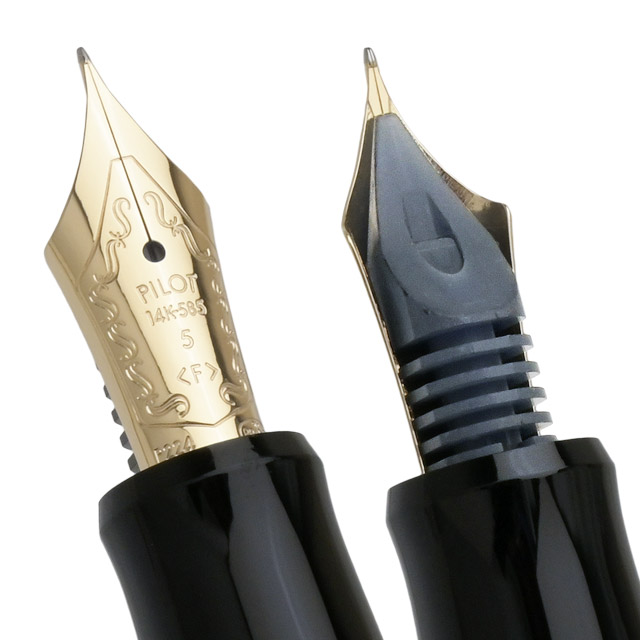 Pilot 万年筆 μ701 M 1974 ファルコンニブ 1974 パイロット ミュー 701