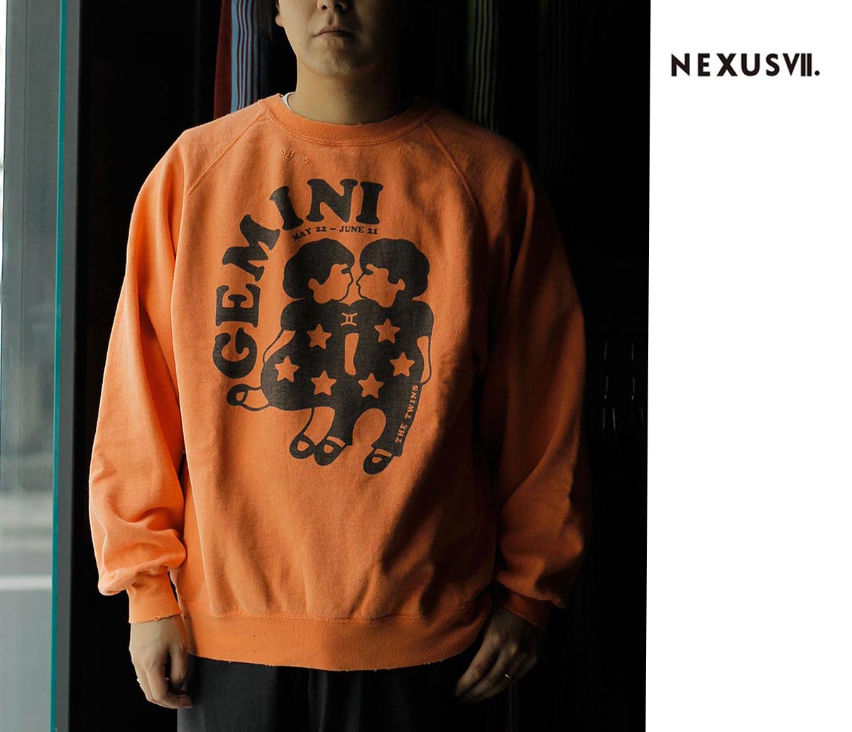 ネクサスセブン NEXUSVII. GEMINI /双子座 クルーネックスウェット