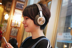 ライフスタイルの中でスタイリッシュに音楽を楽しめる、B&O PLAYの