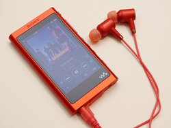 2018年版「ウォークマンAシリーズ」新旧対決！ 飛躍を遂げた音質、機能