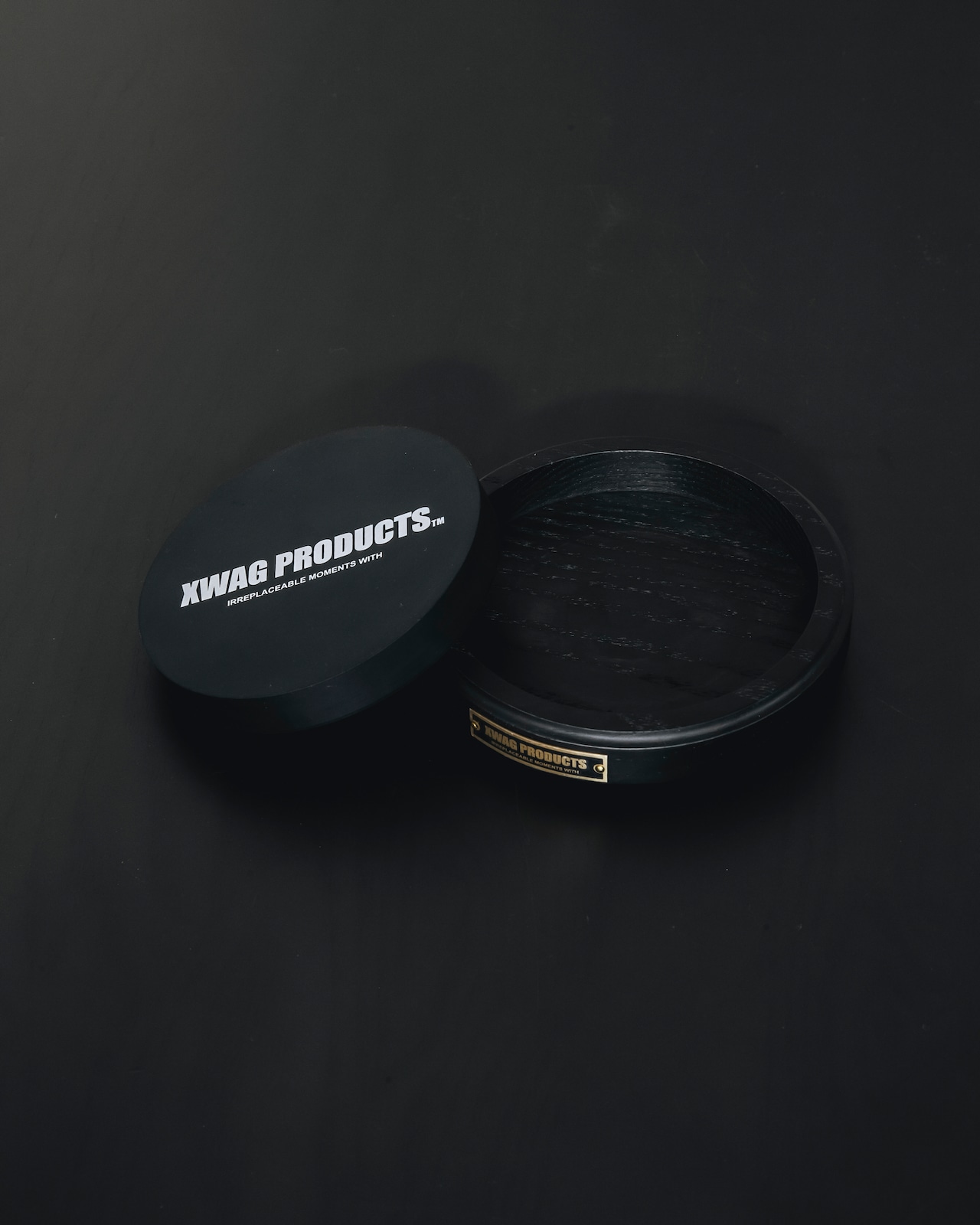 XWAG PRODUCTS X-TAGE PURE BRASS【ROUND M】 X-TAGE MAT BLACK