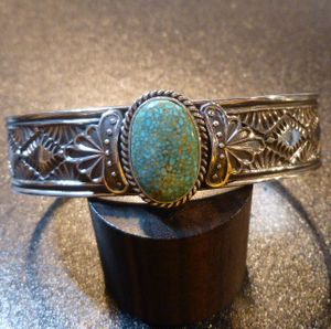 ナバホ Sunshine・Reeves サンシャイン・リーブス スタンプワーク バングル