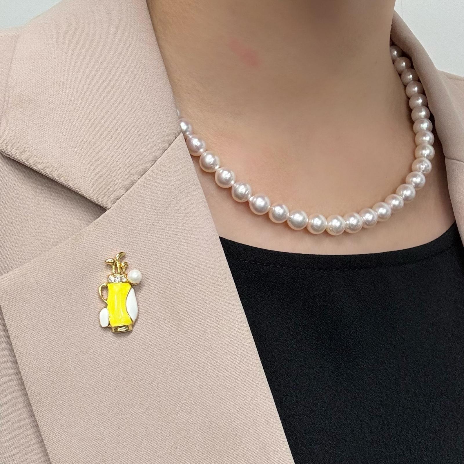 ゴルフモチーフ 本真珠タックブローチ スワロフスキー 赤 水色 黄 黒