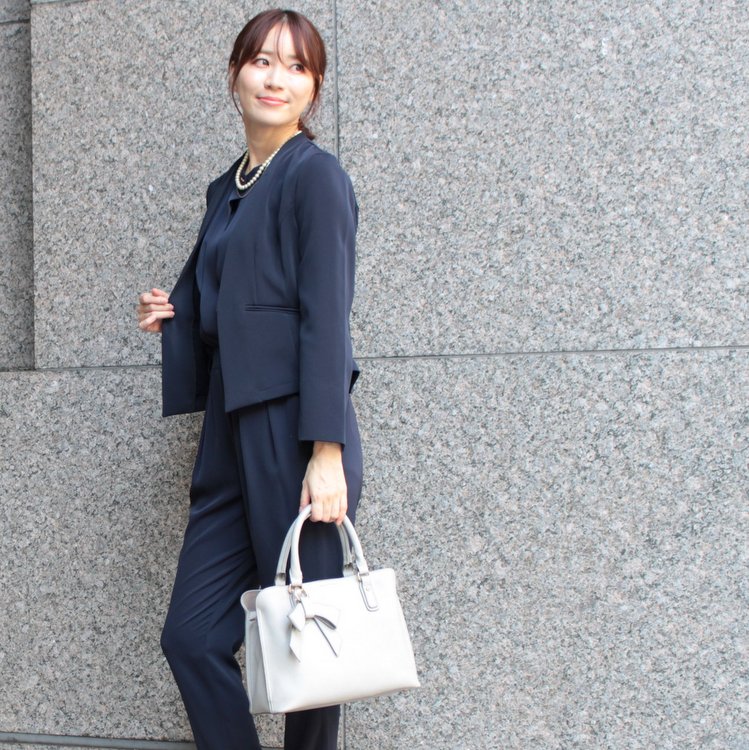 セレモニースーツ フォーマルスーツ レーススリーブパンツスーツ