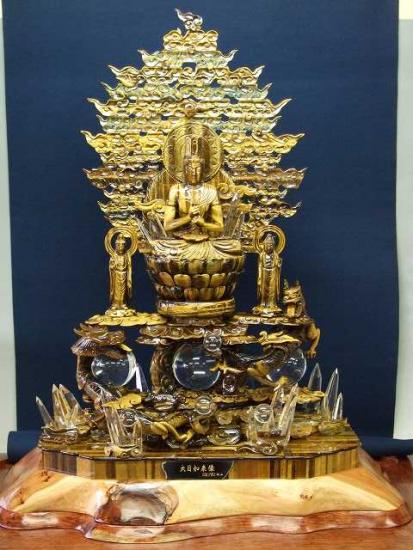 山梨ジュエリーミュージアム／水晶美術彫刻職人 田中保晴