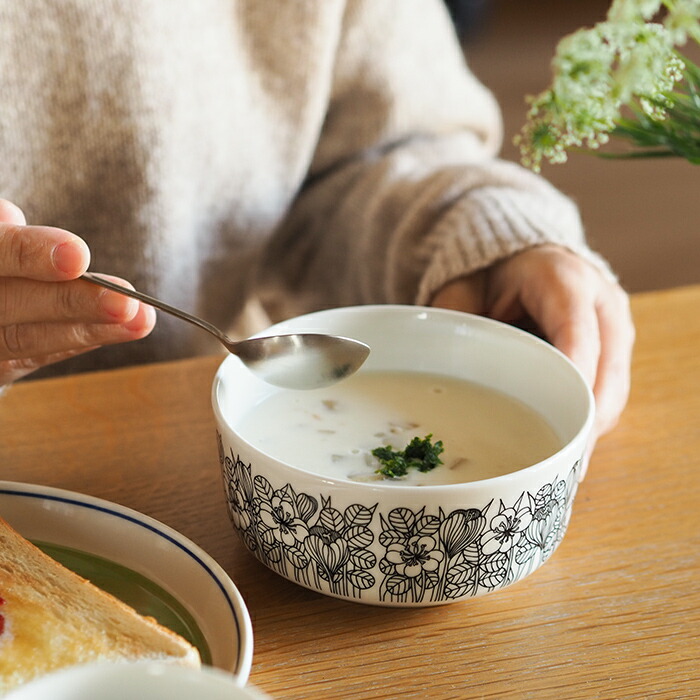 アラビア クロッカス ボウル 13cm ブラック / ARABIA Krokus | 食器と