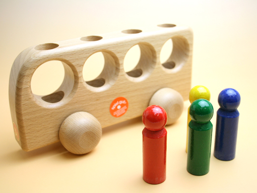 木のおもちゃ カルテット / 4人のりバス 白木｜ケラー社 正規品
