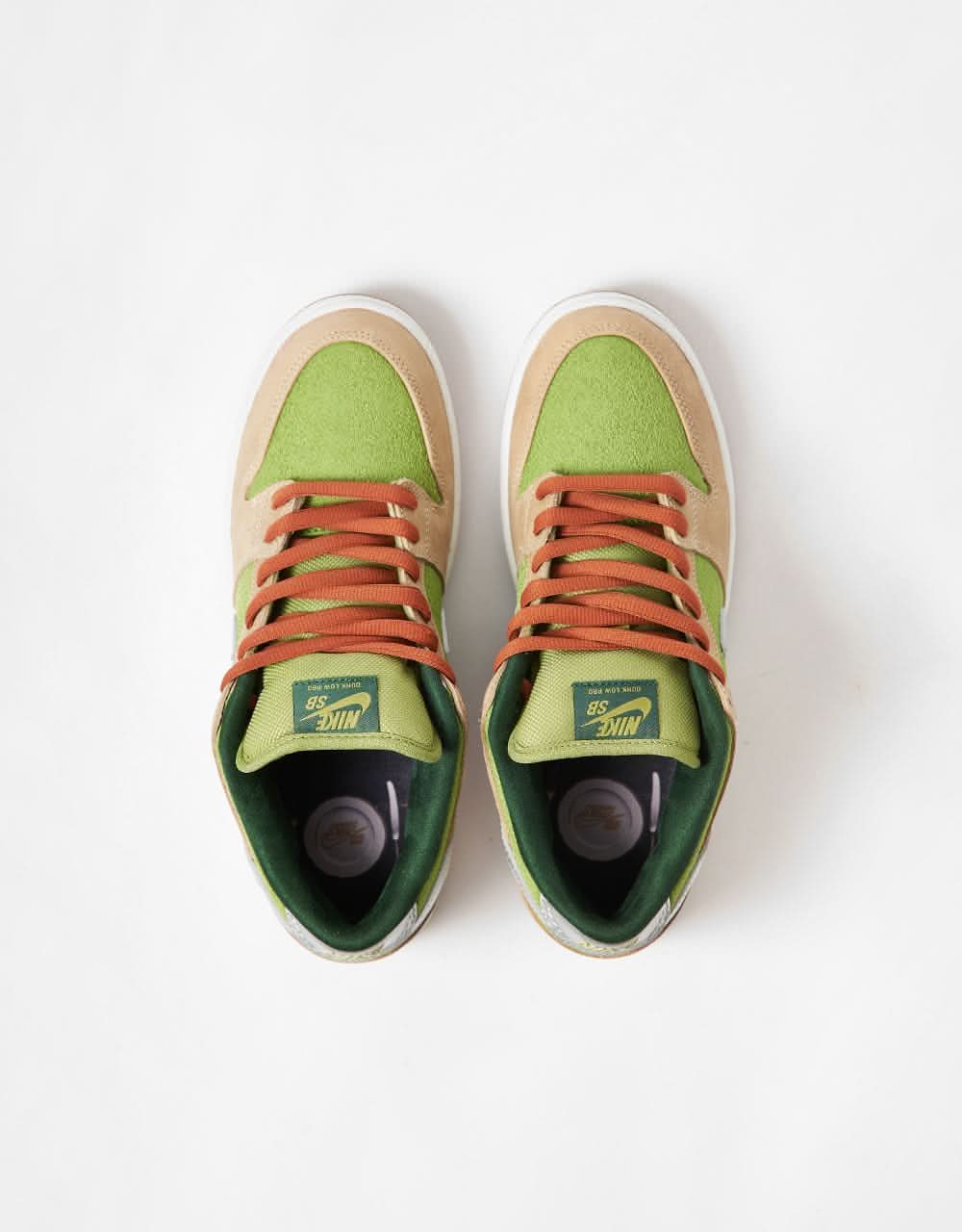 Nike SB 'Escargot' Dunk Low Pro WC Skate Shoes - Sesame/Metallic