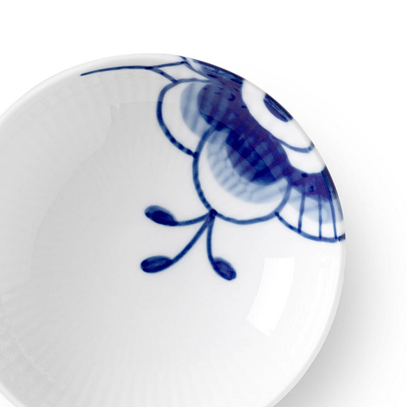 ブルーフルーテッド メガ ボウル 9cm|ロイヤル コペンハーゲン 公式