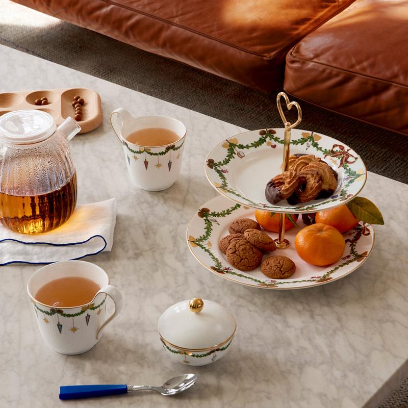 スターフルーテッド クリスマス シュガーボウル 蓋付き|ロイヤル