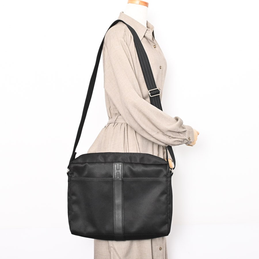 アカプルコバサスMM | ショルダーバッグ | トワルシェブロン | 中古A品