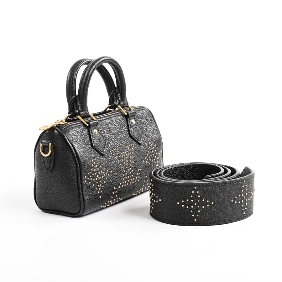 ナノスピーディ(約W16.5xH10xD7cm(実寸) ブラック): ブランドバッグ