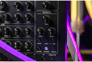 Roland - Company - ニュースリリース - 2023 - 往年のアナログ