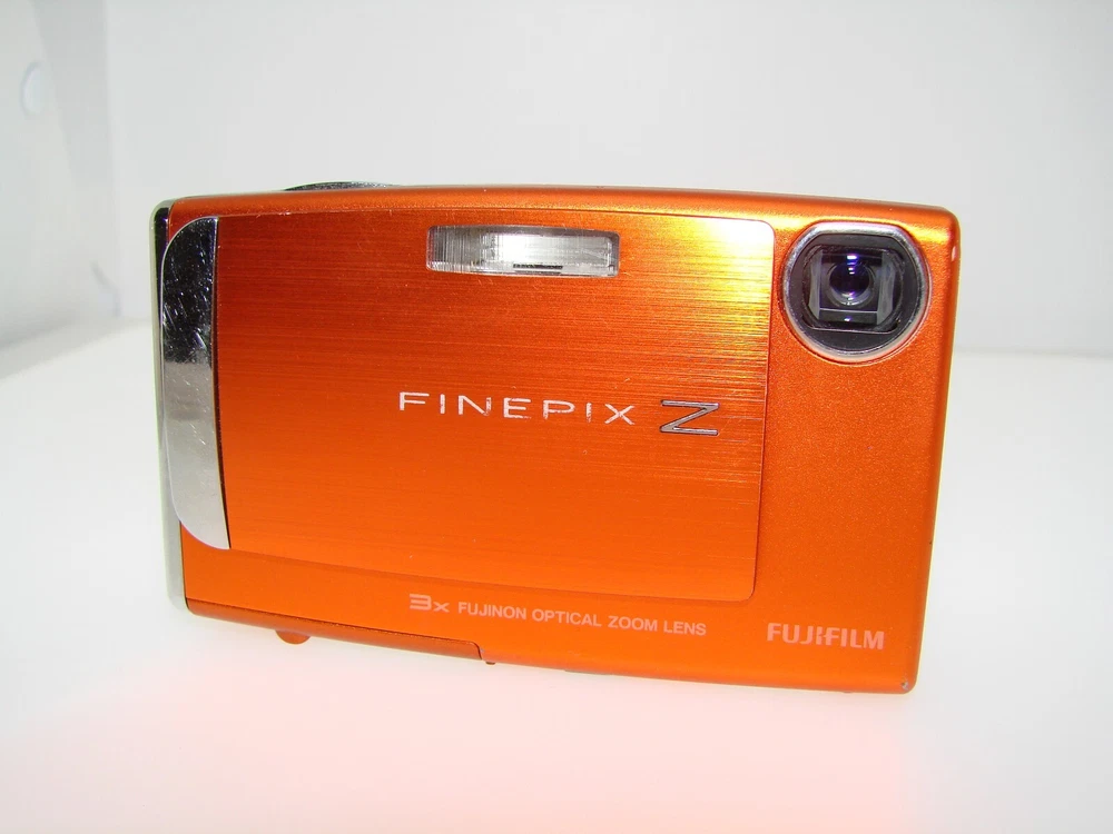 Fujifilm FinePix Z10fd Compact Digital Camera orange 7.2MP Tested