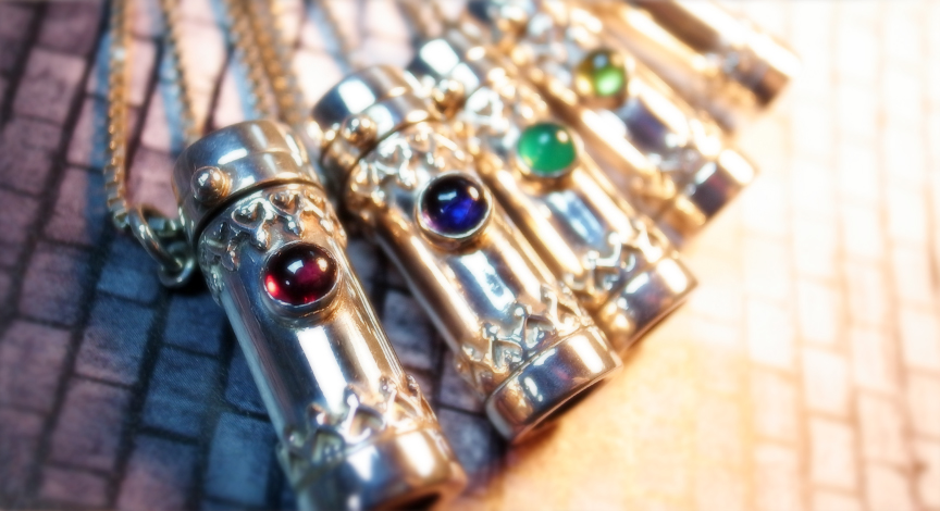 身につける芸術作品 K&D カレイドスコープペンダント ART OF JEWELRY