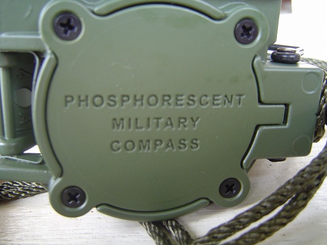 CAMMENGA（カメンガ）夜間蓄光式軍用レンザティックコンパスNo．27