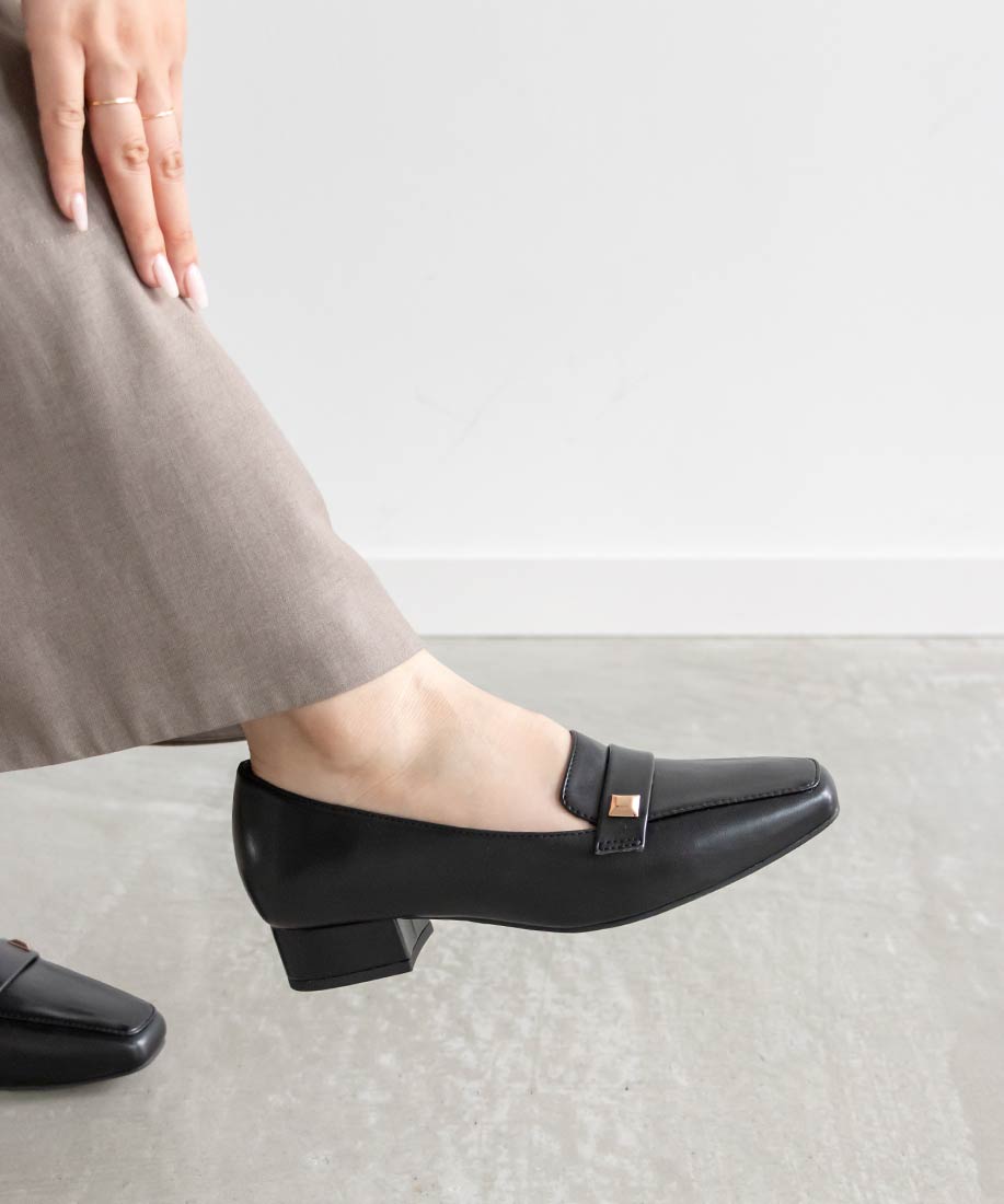 BURBERRY】ゴールド ローファー風ヒールシューズ ヒール約8cm BURBERRY