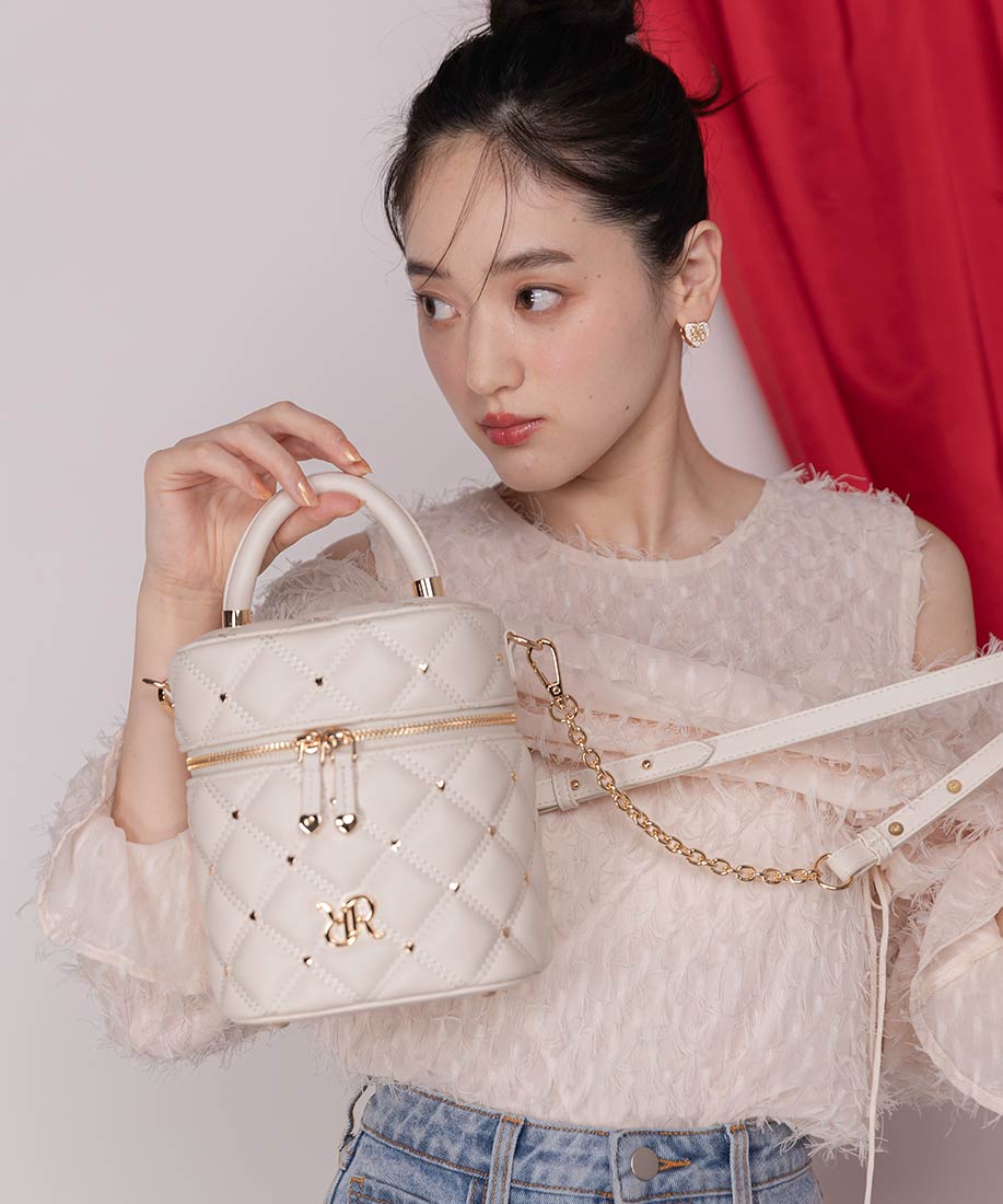 SALE】【HEART COLLECTION】ハートスタッズ2WAYキルティングバニティ