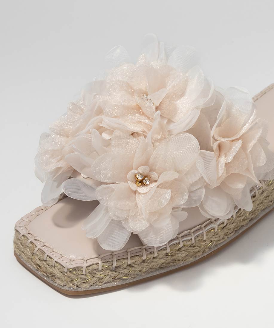 ボリュームフラワーミュールサンダルRANDA公式サイト