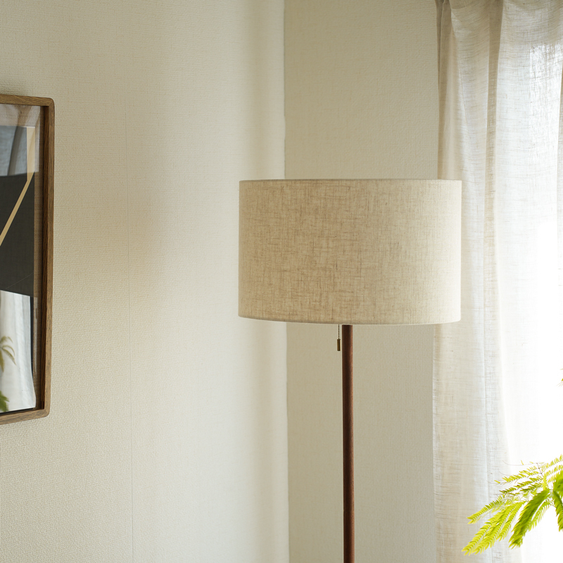 わたしの愛用品-ワンルームでもLDKでも愛用歴4年のフロアライトHEMPLEN