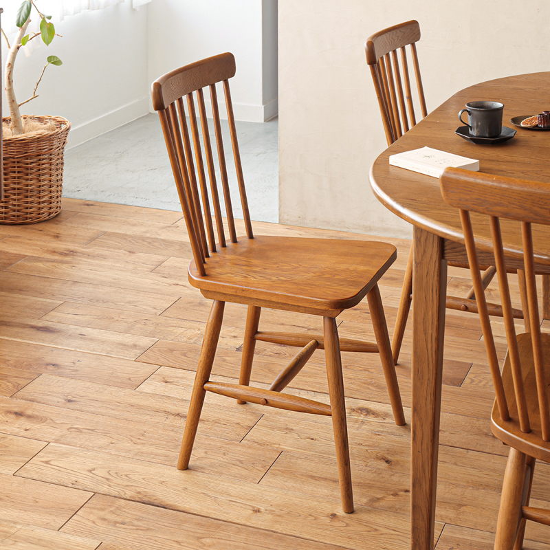 ウィンザーチェアとは？ ウィンザーチェアの魅力を解説いたします