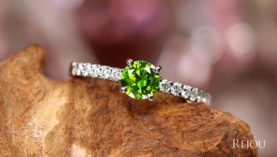 ロシア産デマントイドガーネット 0.6ct ダイヤモンド 約0.2ct プラチナ