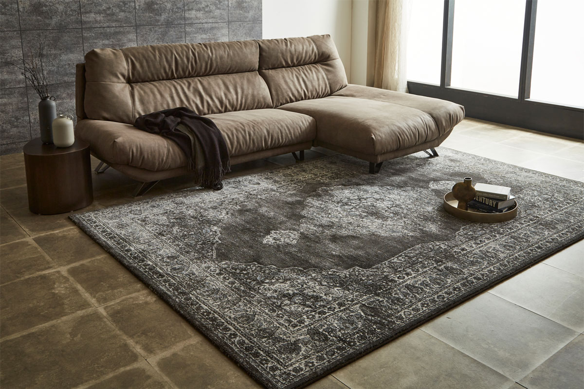 オーナメントダーク ラグ | RELAX FORM (リラックスフォーム)