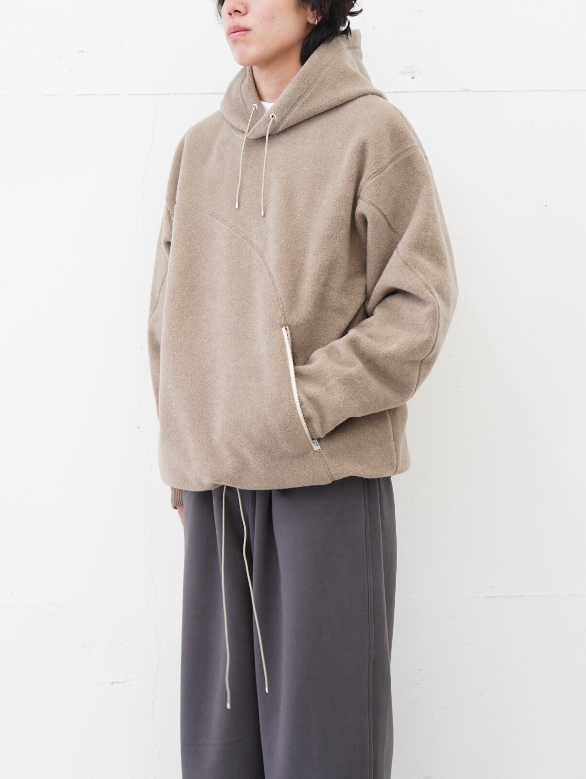 フラクチャーフーディ - アベリア エドワード ゴーチャ メンズ｜公式