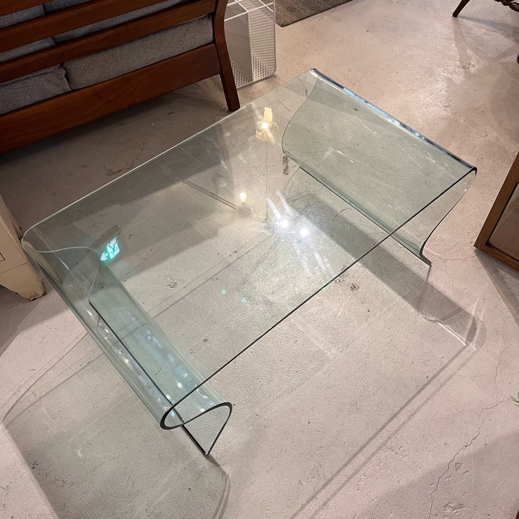 商談中】フィアムイタリア / FIAM Italia シャルロッテ ガラステーブル