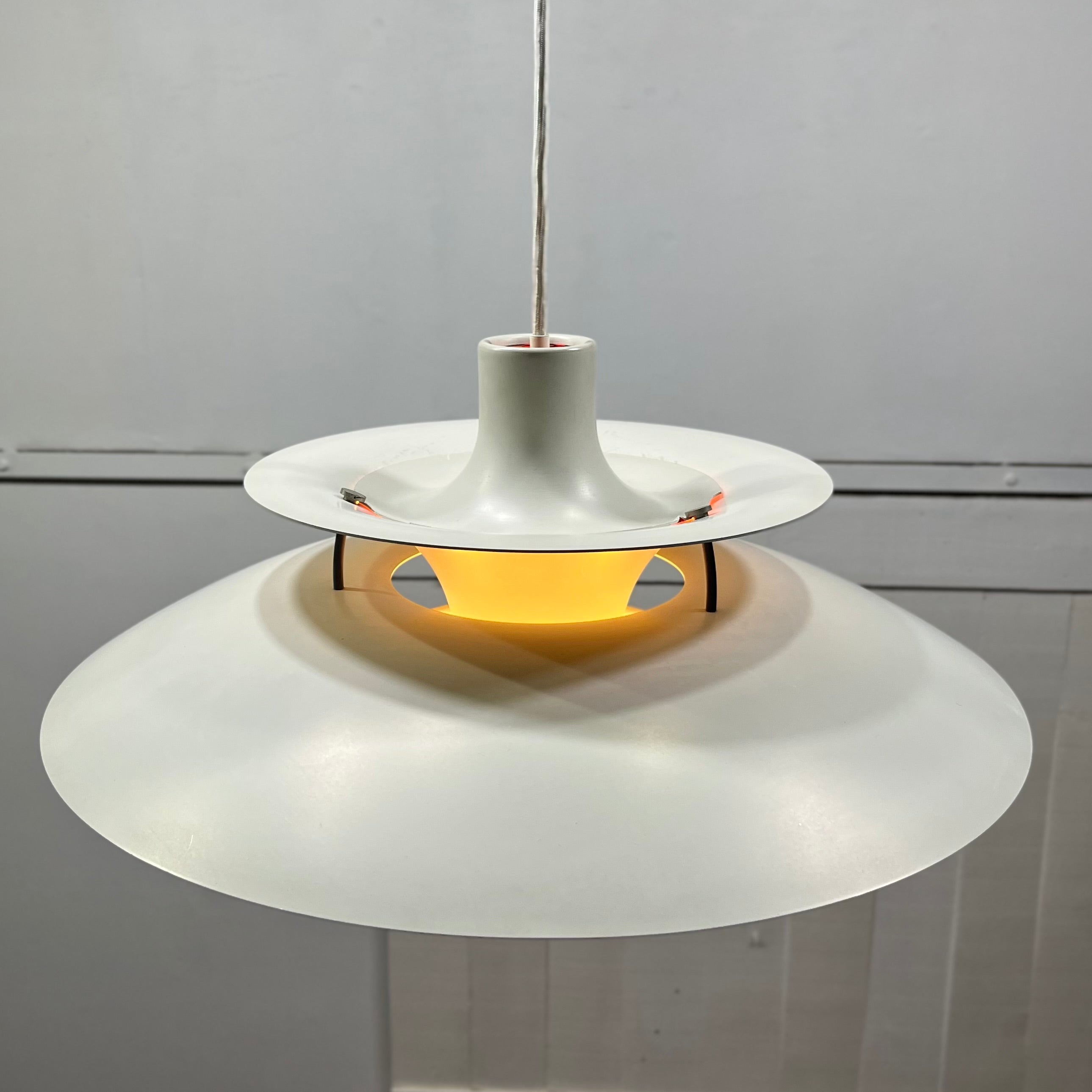 ルイスポールセン / Louis Poulsen PH5 ポール・ヘニングセン