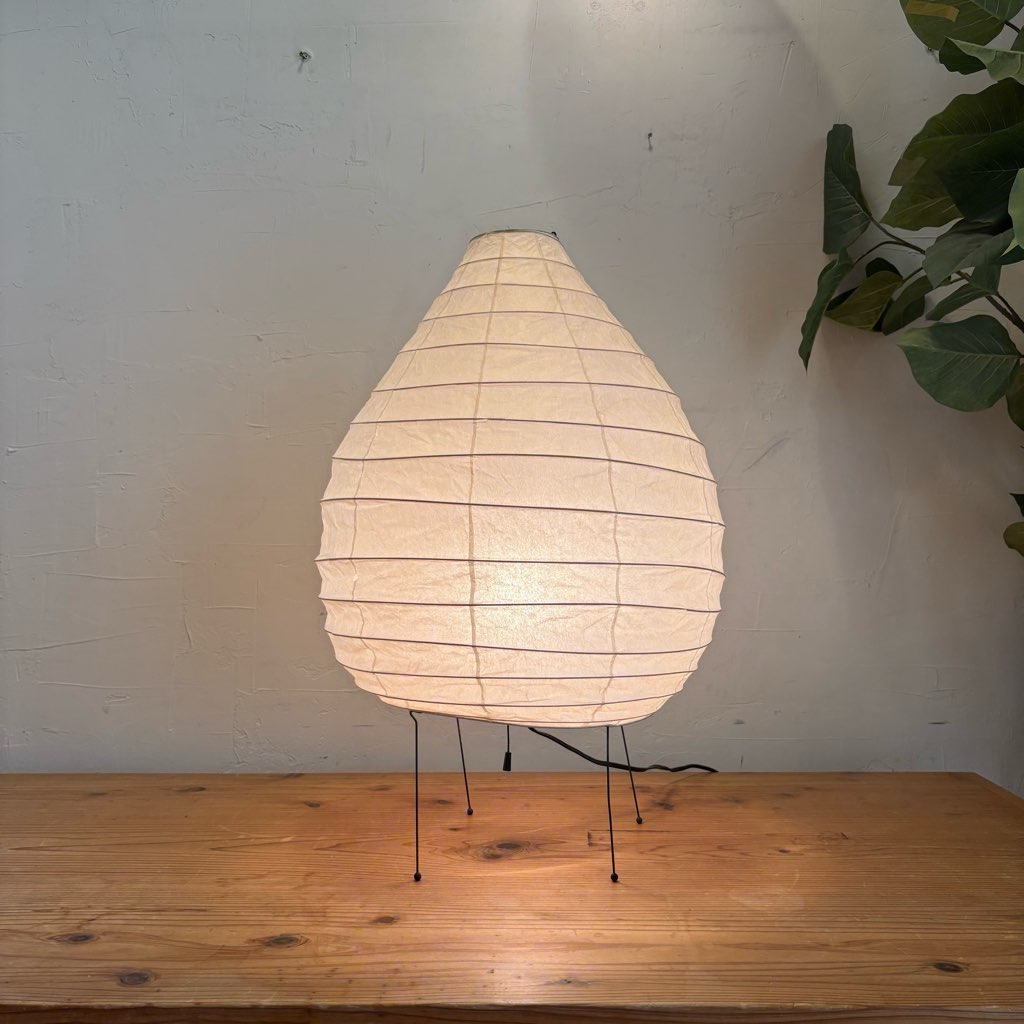 イサム・ノグチ / Isamu Noguchi アカリ / AKARI 22N フロアランプ