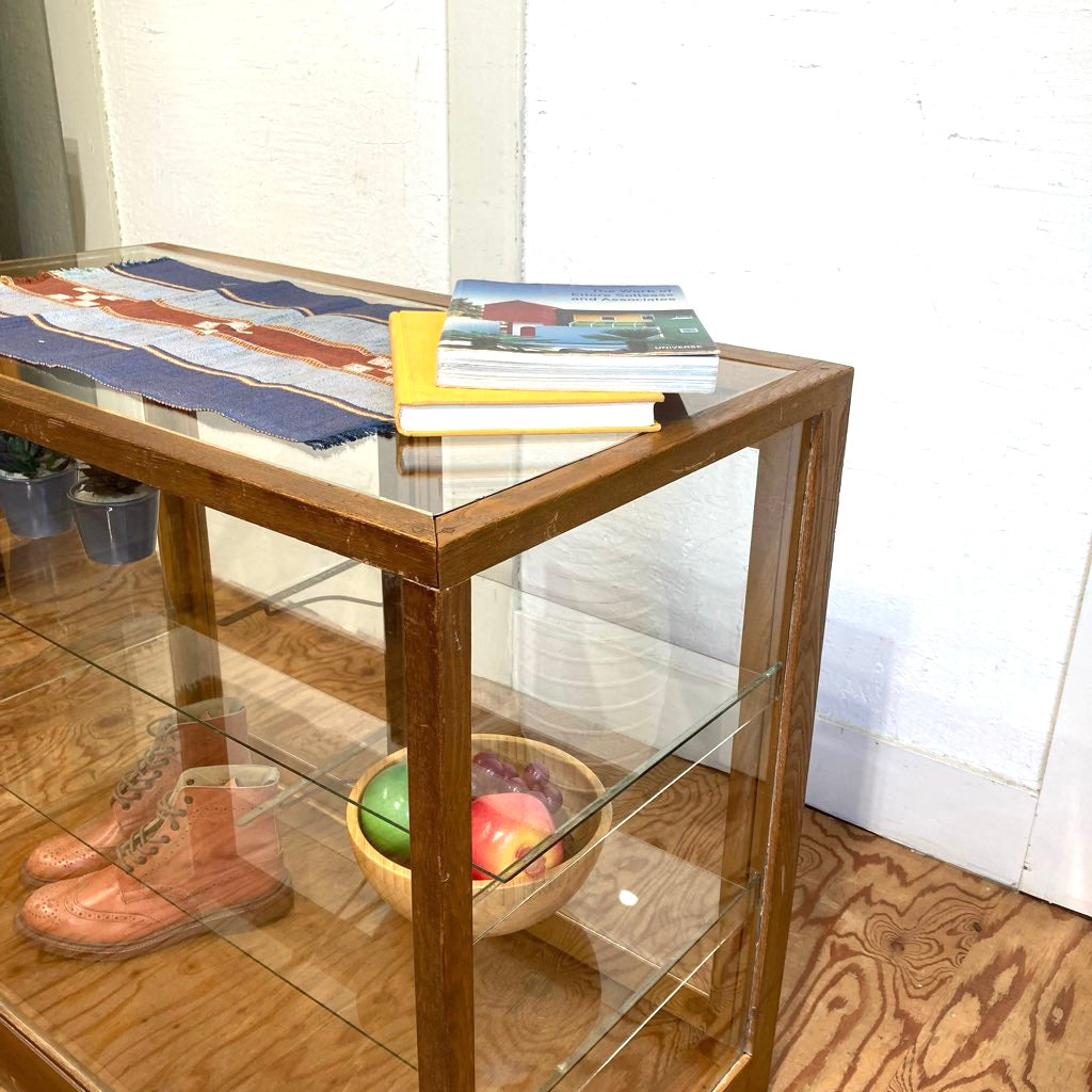 古い木味フレームのガラスショーケース パンケース 陳列棚